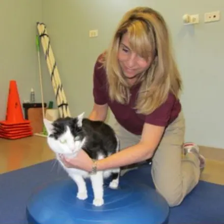 Arlene Rodriguez with cat